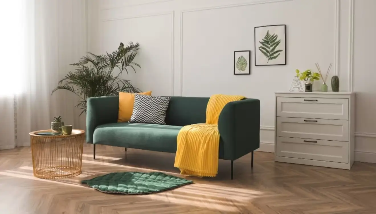 Jaka sofa nierozkładana do salonu? Poradnik wyboru idealnego mebla wypoczynkowego.